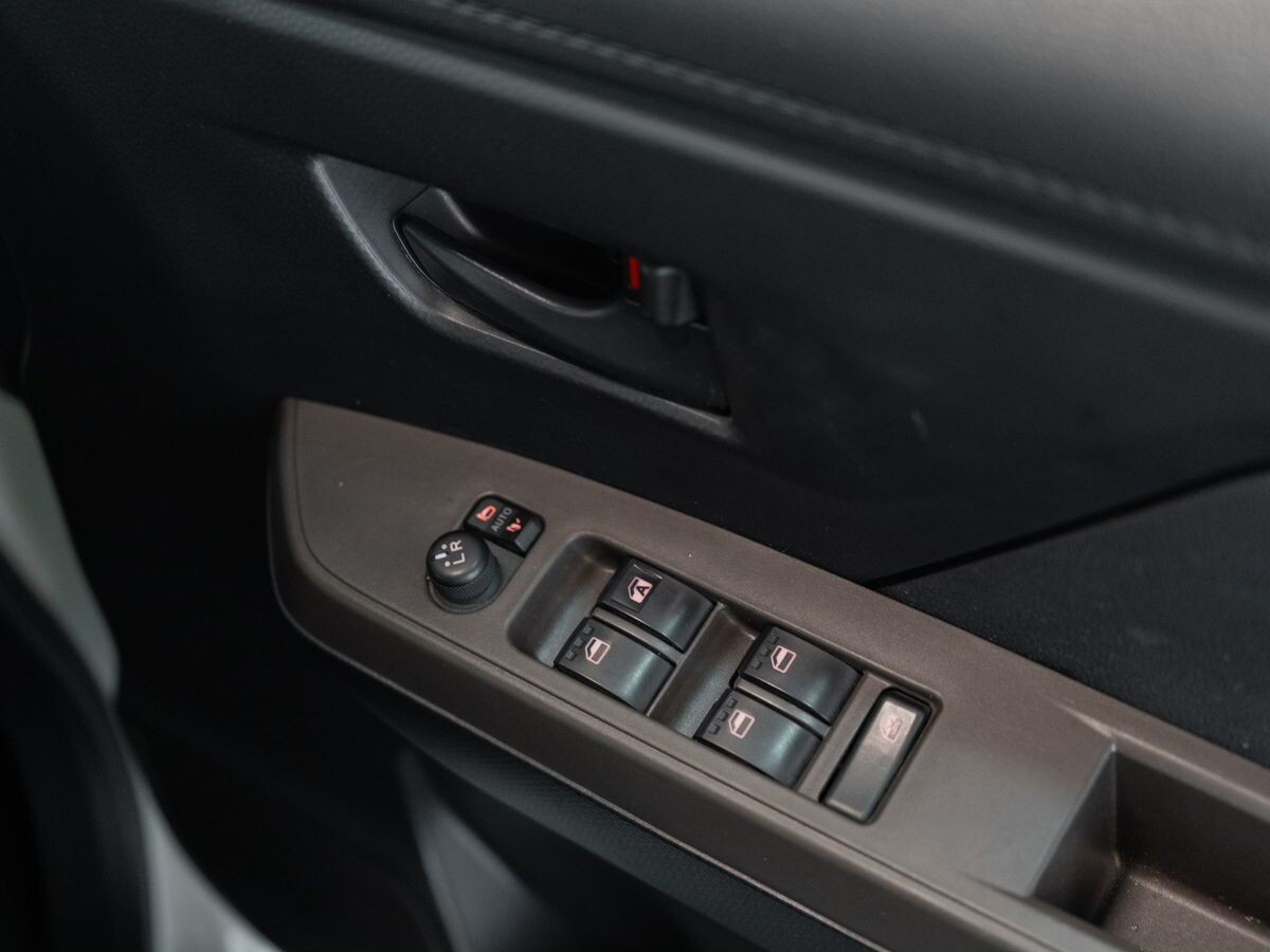 Toyota Roomy 2021 - фото автомобиля