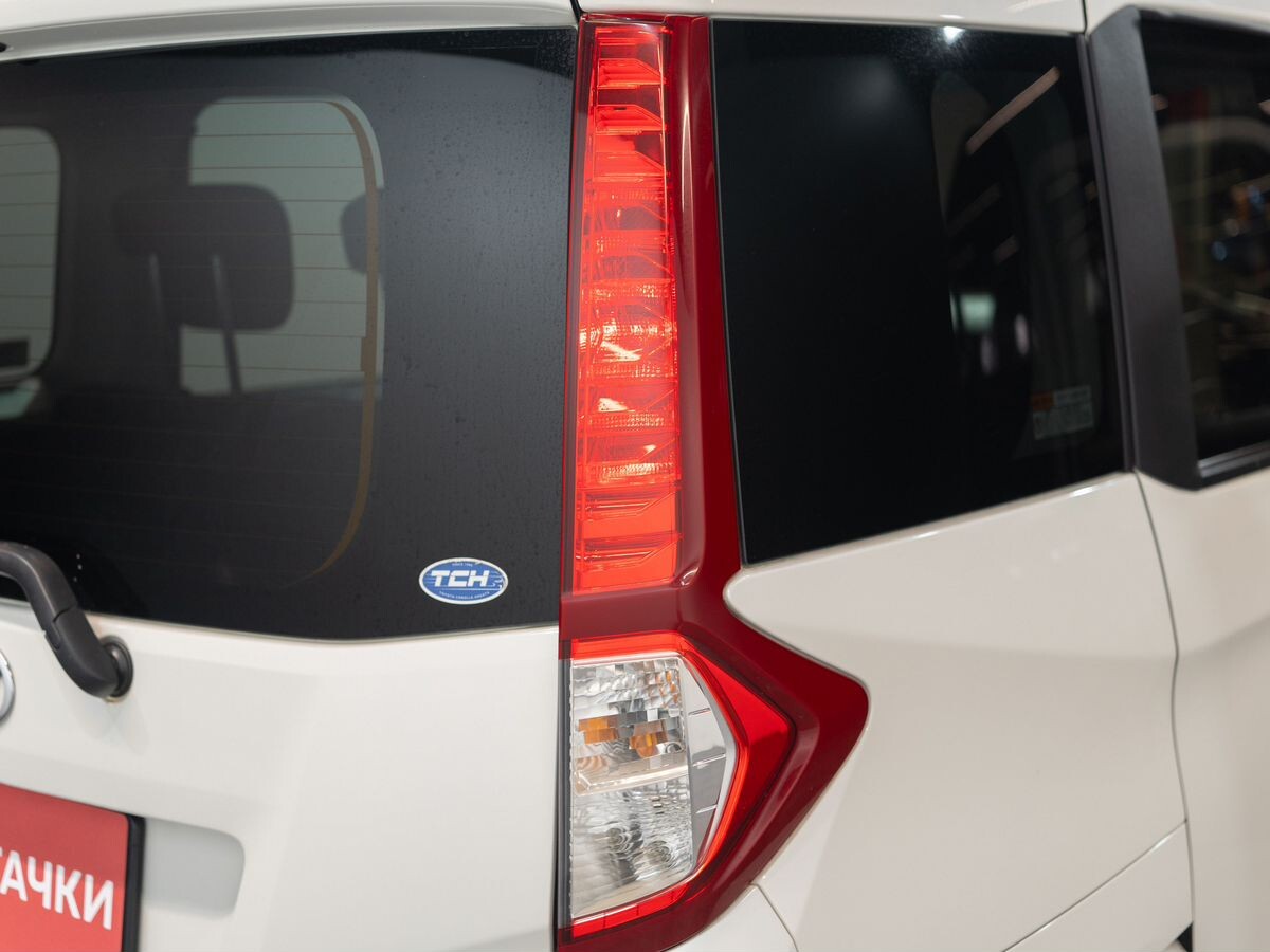Toyota Roomy 2021 - фото автомобиля