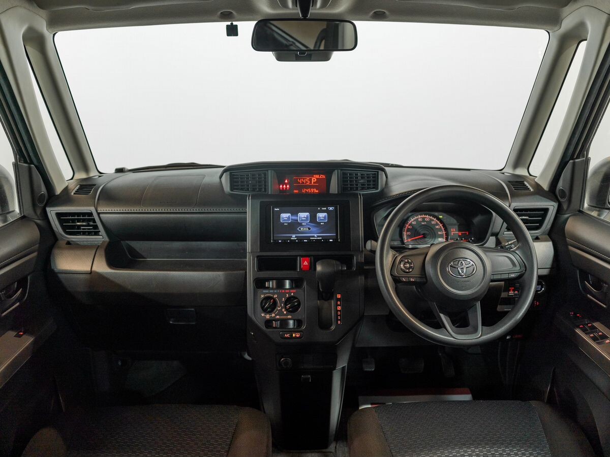 Toyota Roomy 2021 - фото автомобиля