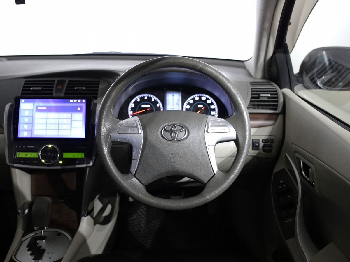 Toyota Premio 2012 - фото автомобиля