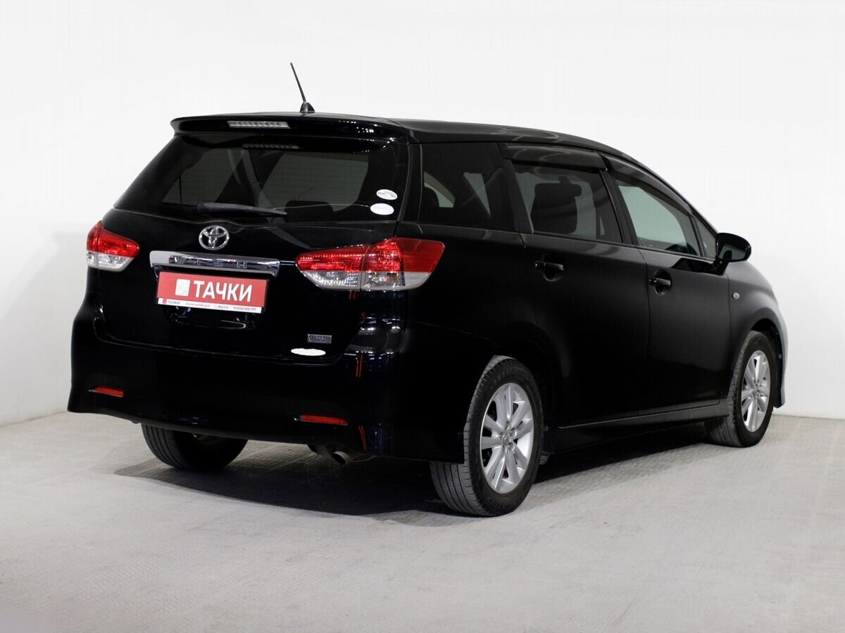 Toyota Wish 2010 - фото автомобиля