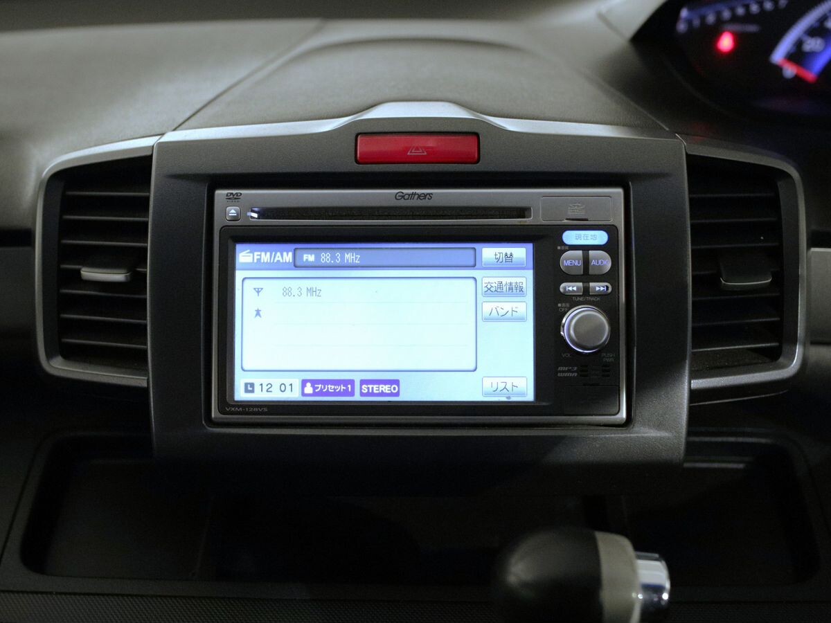 Honda Freed 2012 - фото автомобиля