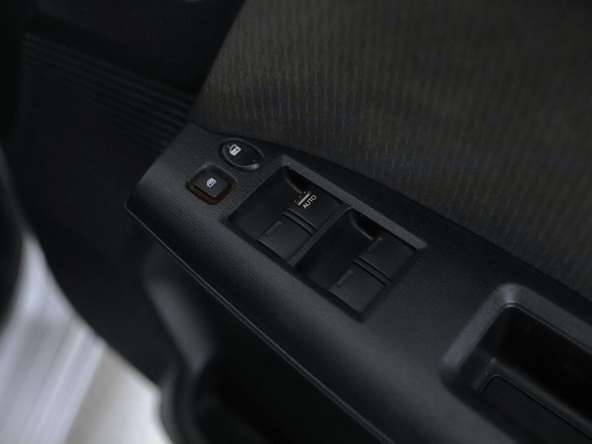 Honda Freed 2012 - фото автомобиля