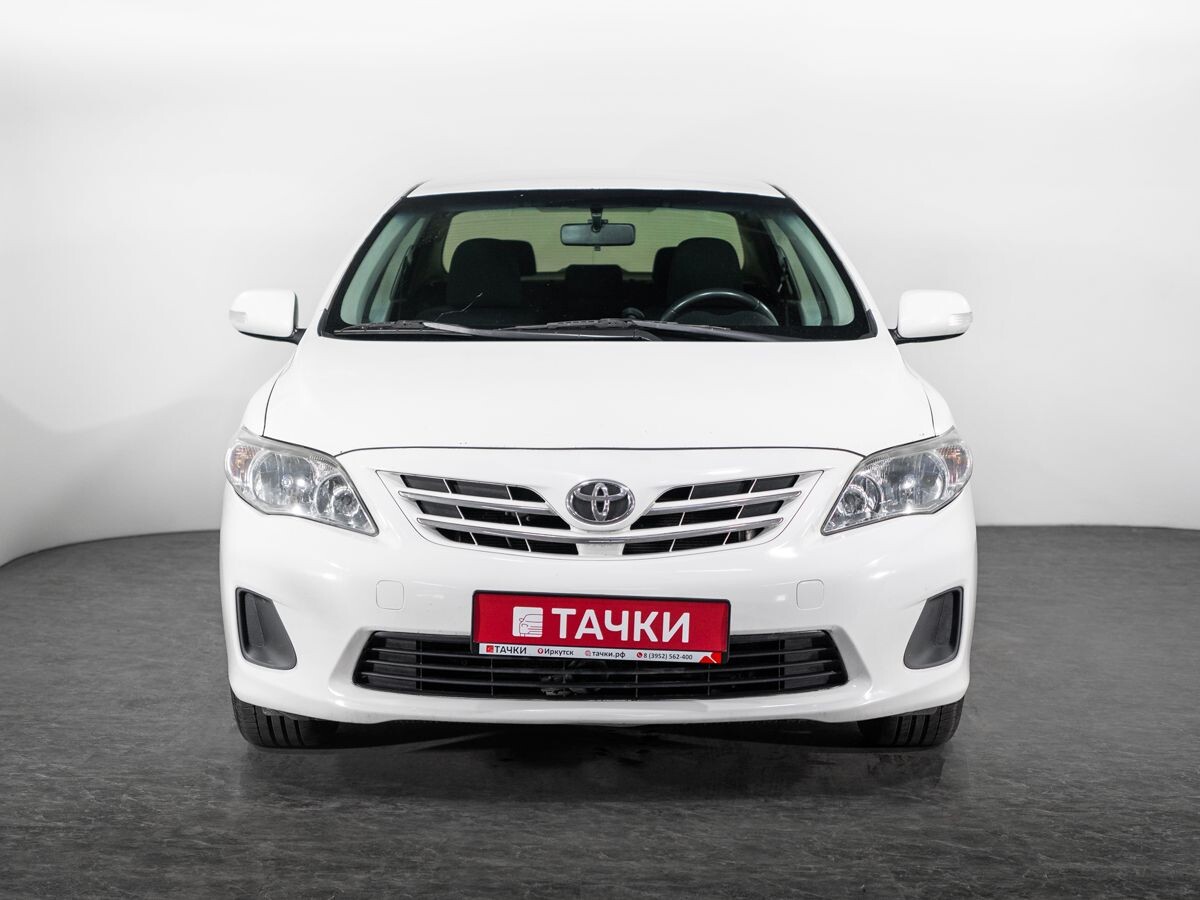 Toyota Corolla 2012 - фото автомобиля