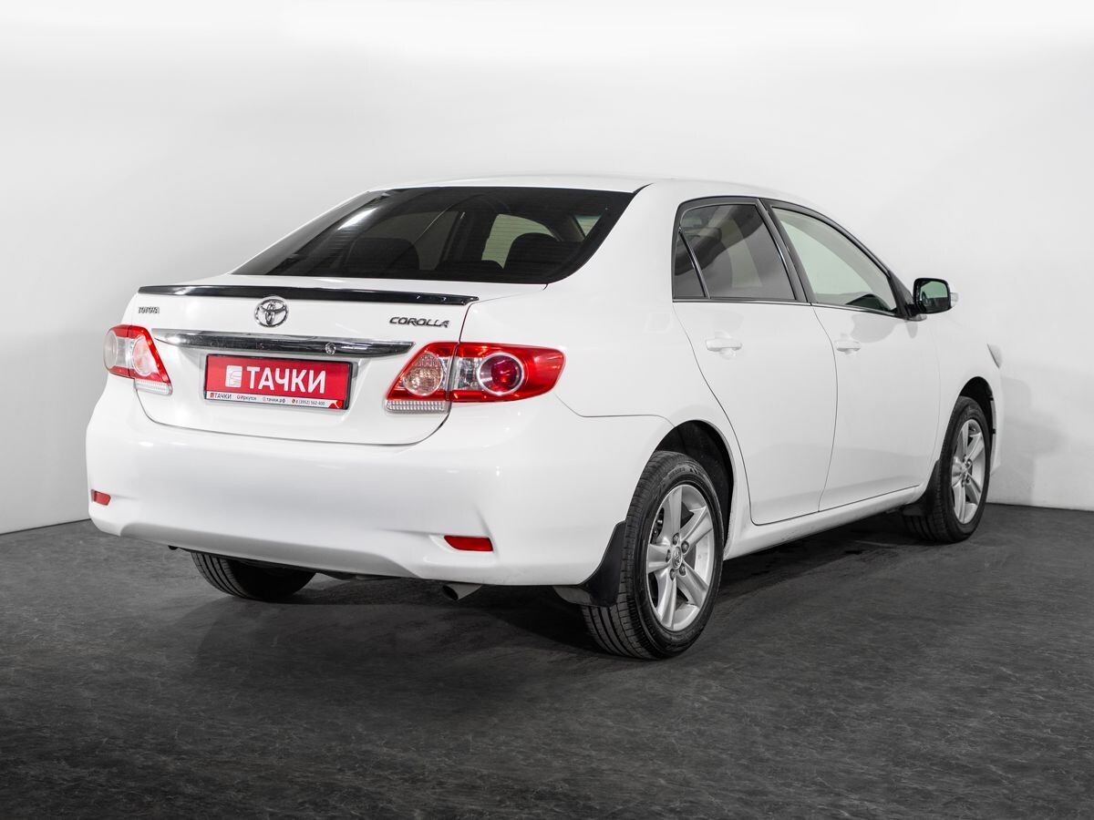 Toyota Corolla 2012 - фото автомобиля