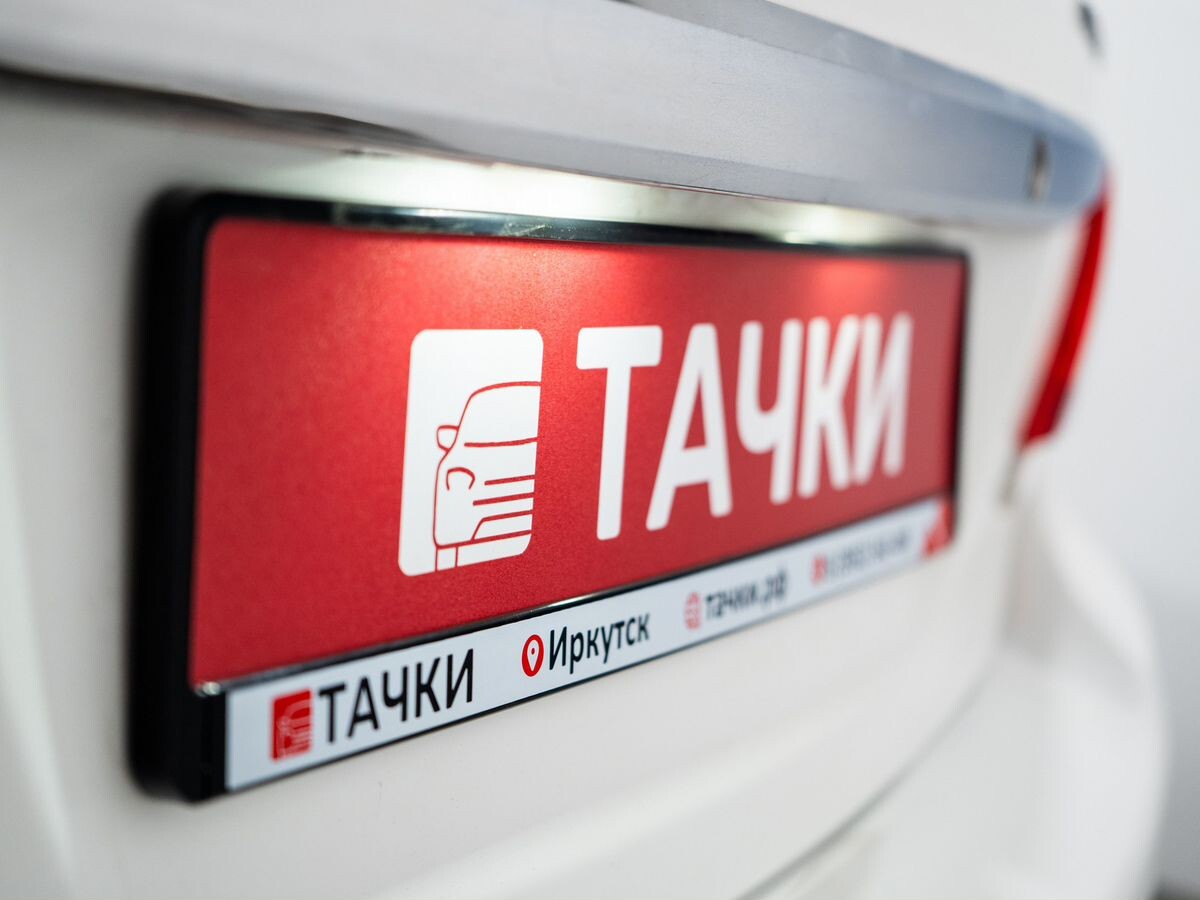 Toyota Corolla 2012 - фото автомобиля