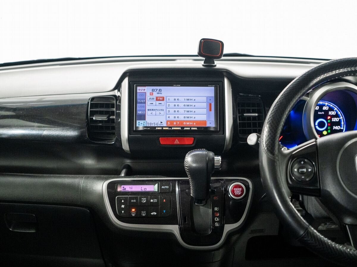 Honda N-BOX 2013 - фото автомобиля