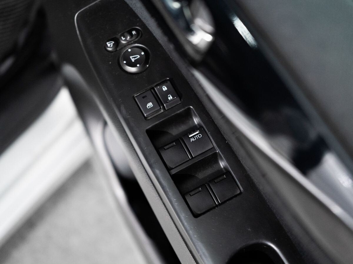 Honda N-BOX 2013 - фото автомобиля