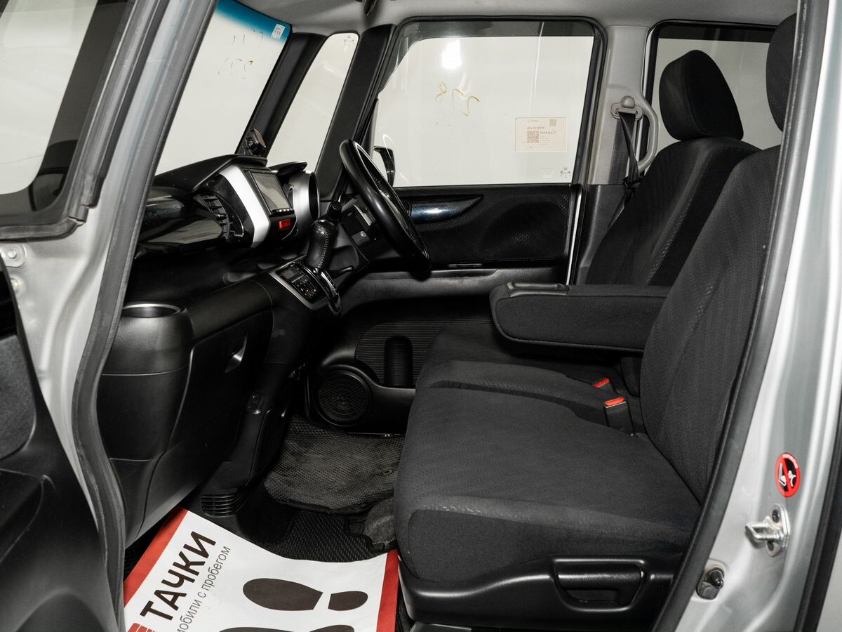 Honda N-BOX 2013 - фото автомобиля