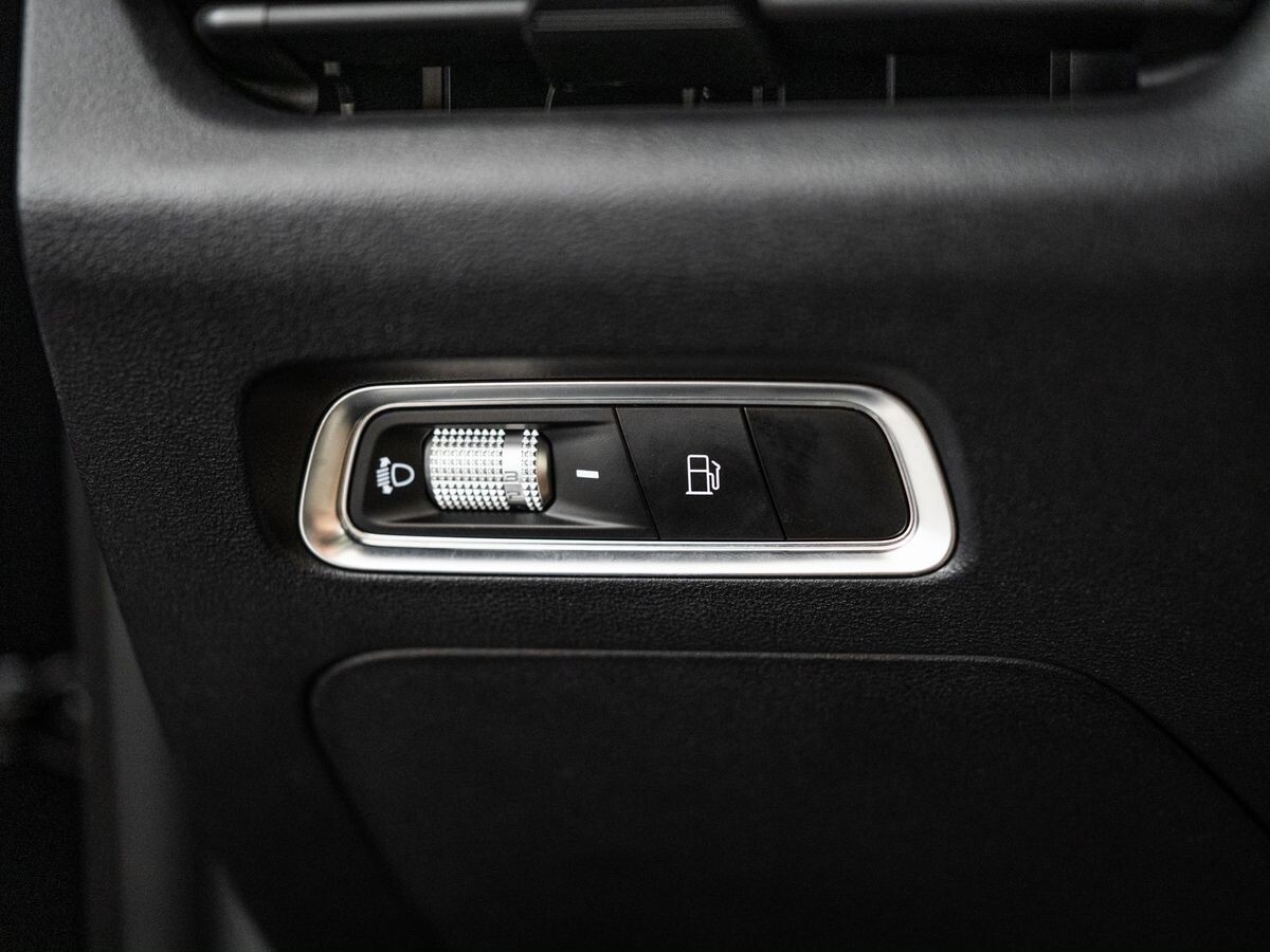 Geely Galaxy L7 2023 - фото автомобиля
