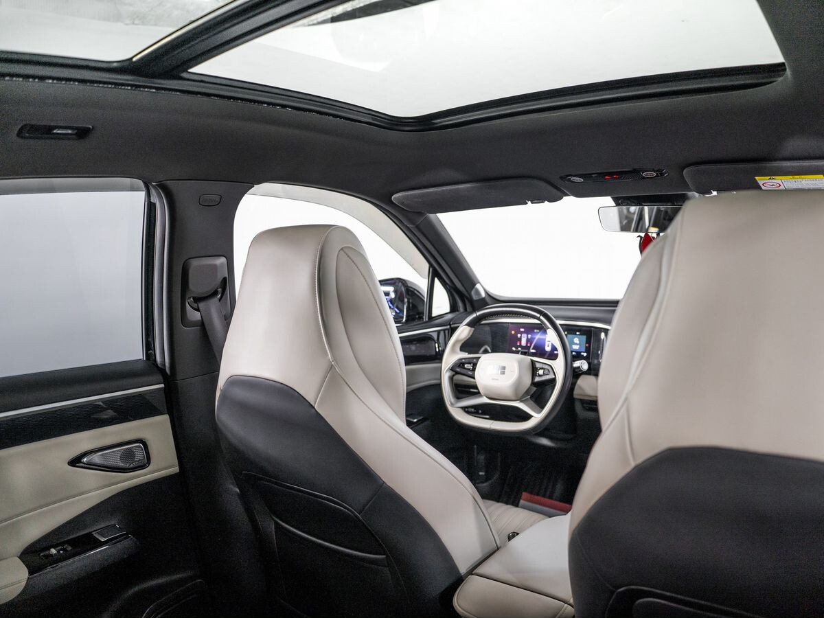 Geely Galaxy L7 2023 - фото автомобиля