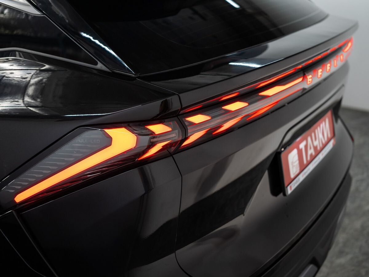 Geely Galaxy L7 2023 - фото автомобиля