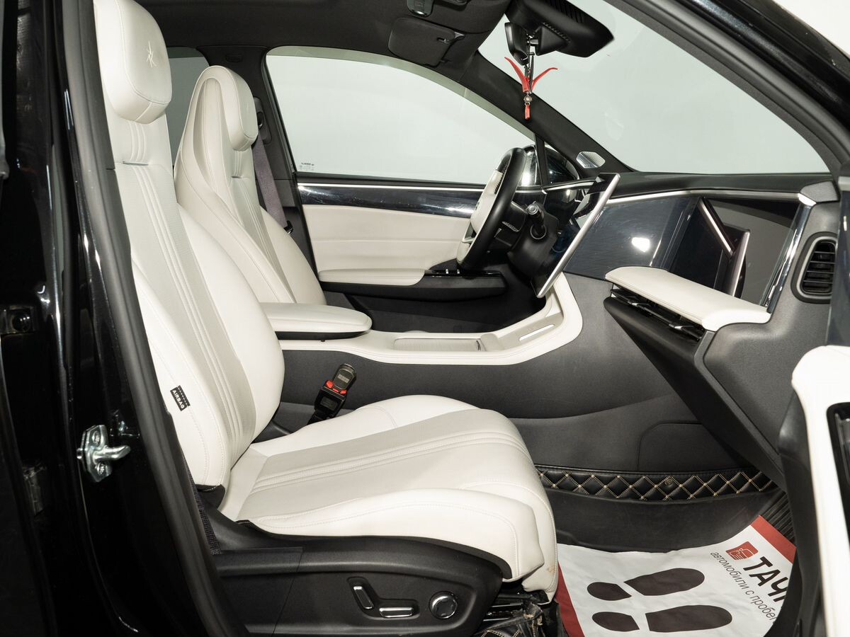 Geely Galaxy L7 2023 - фото автомобиля