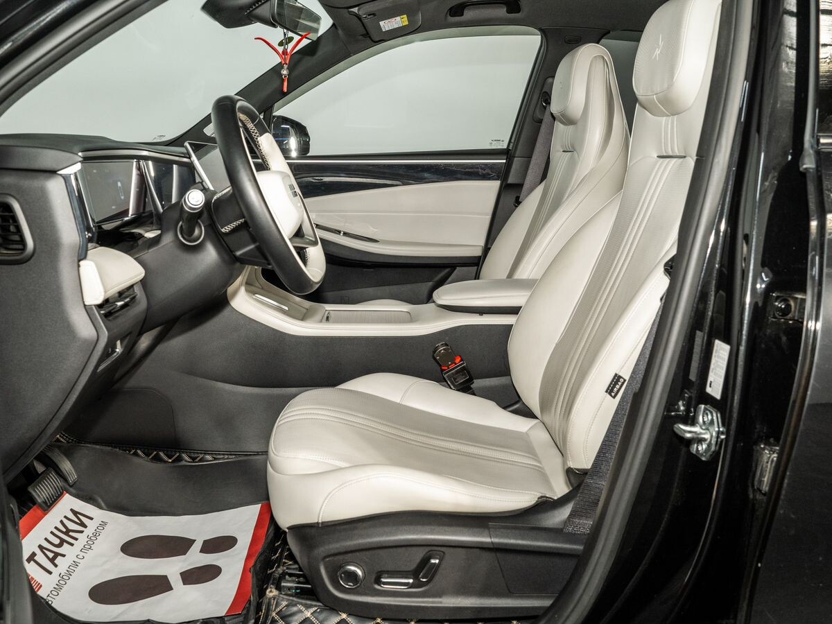 Geely Galaxy L7 2023 - фото автомобиля