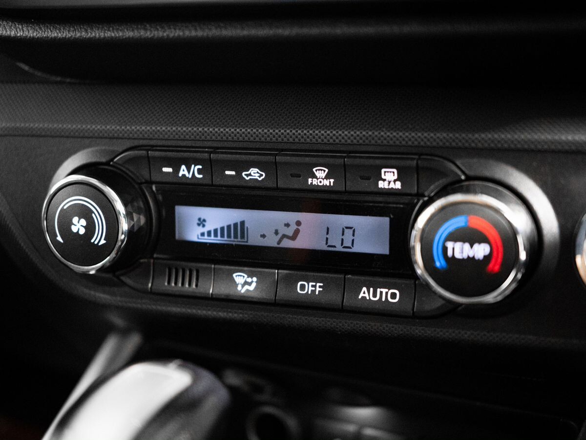 Toyota Raize 2021 - фото автомобиля