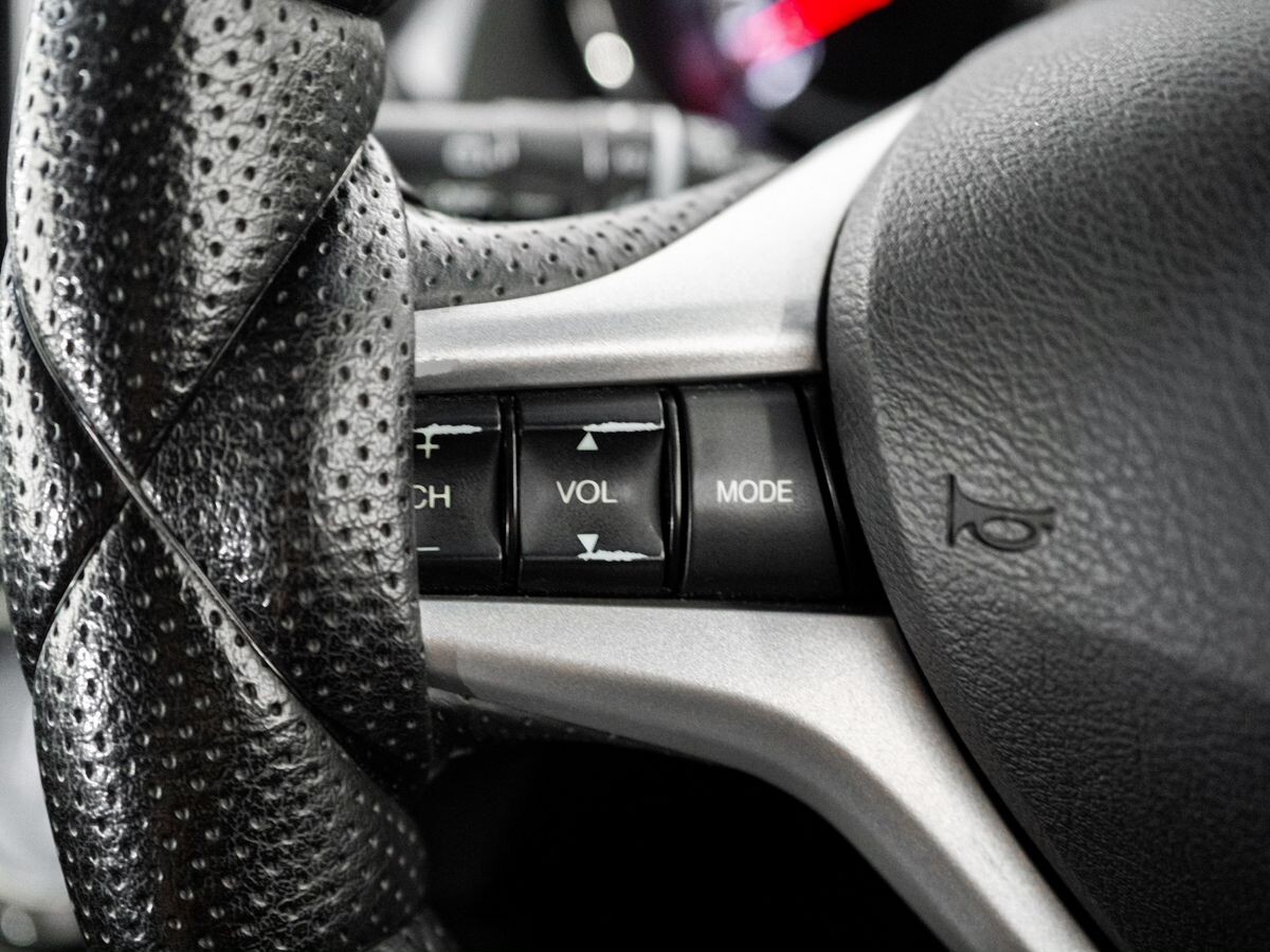 Honda Fit 2012 - фото автомобиля