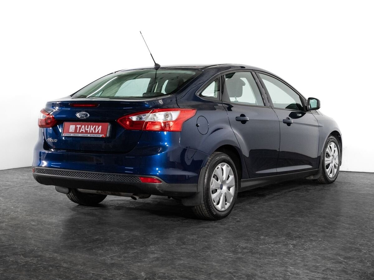 Ford Focus 2012 - фото автомобиля