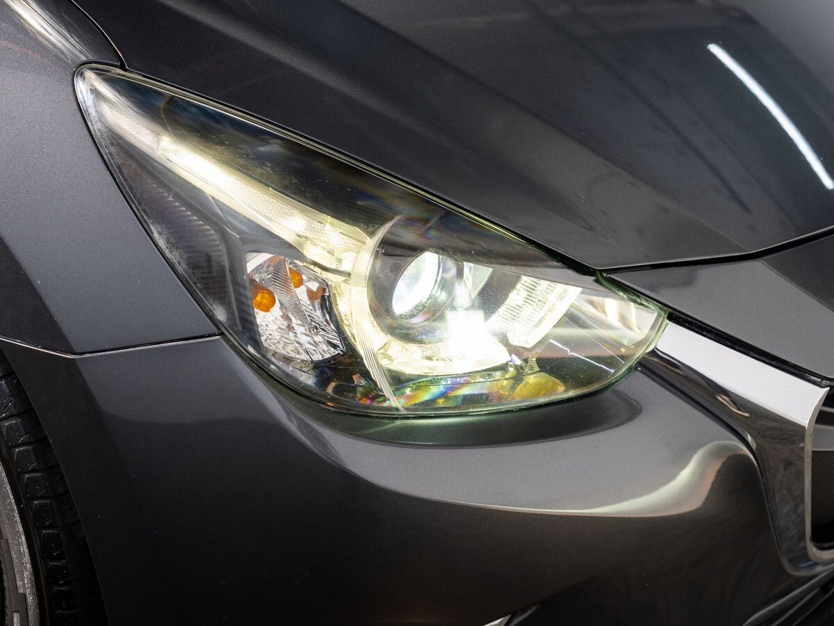 Mazda Demio 2016 - фото автомобиля