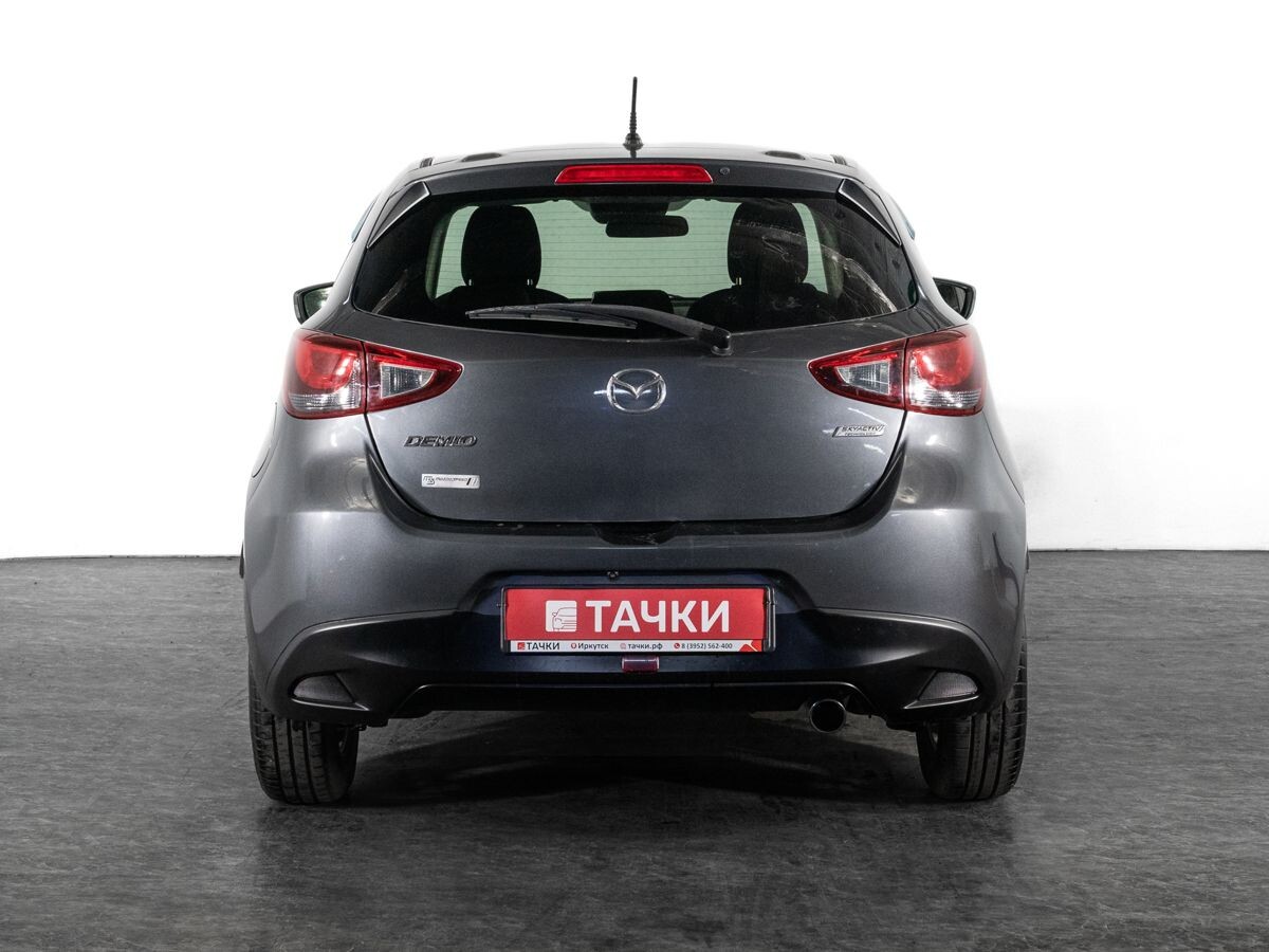 Mazda Demio 2016 - фото автомобиля