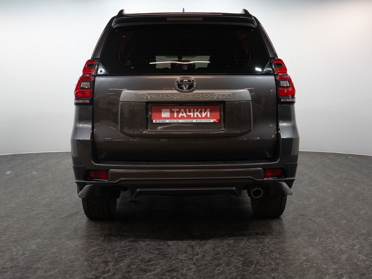 Toyota Land Cruiser Prado 2022 - фото автомобиля