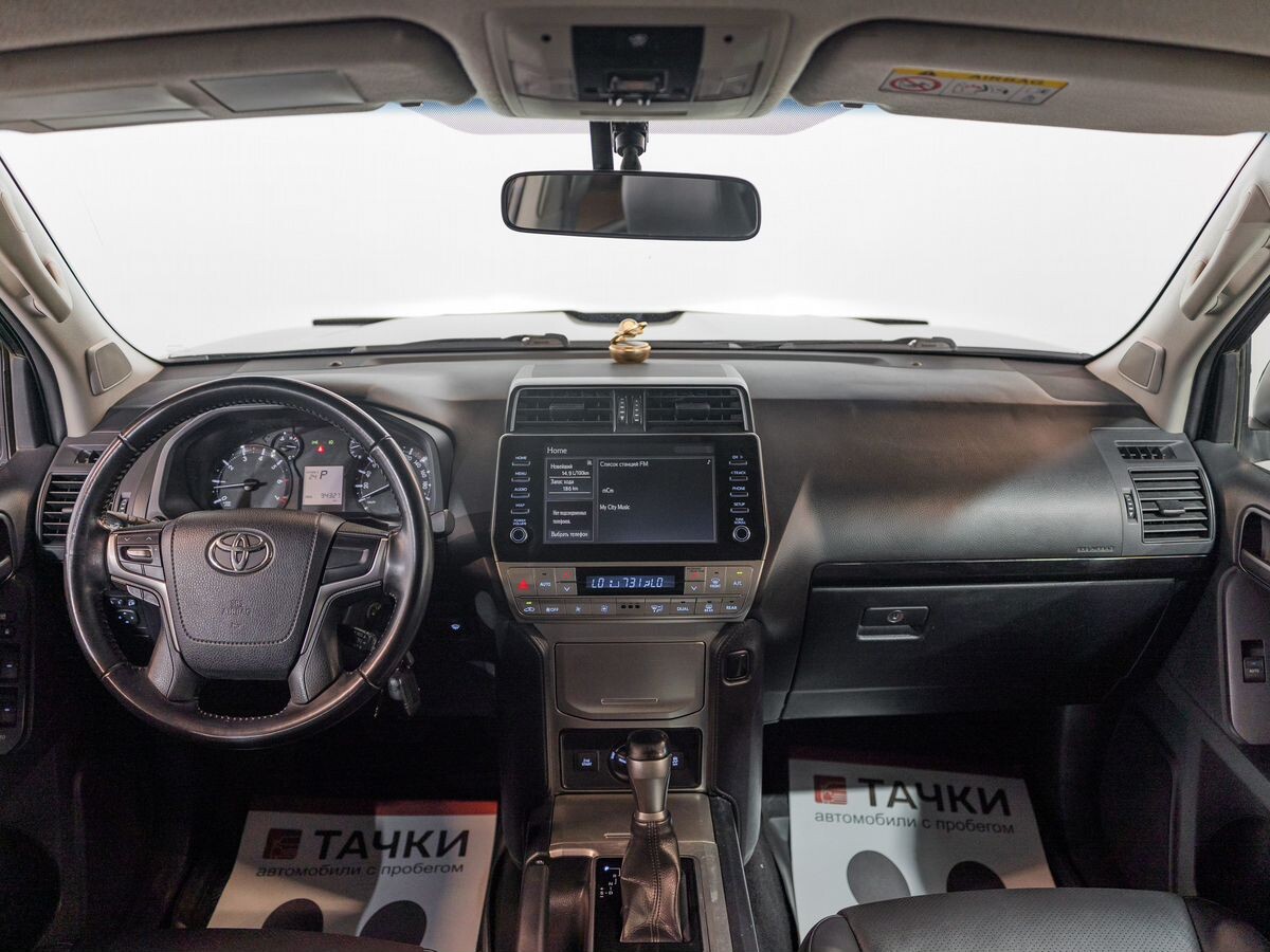 Toyota Land Cruiser Prado 2022 - фото автомобиля