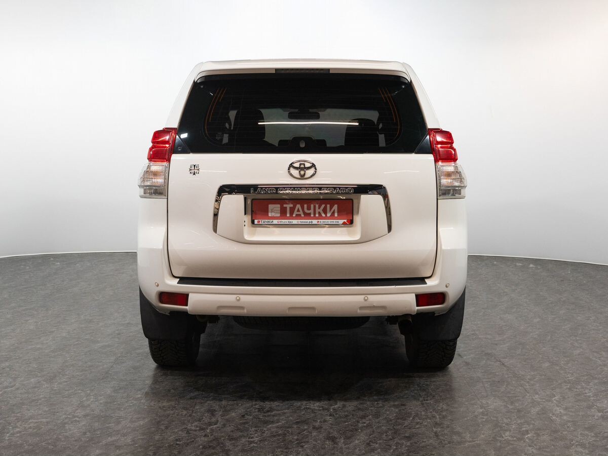 Toyota Land Cruiser Prado 2011 - фото автомобиля
