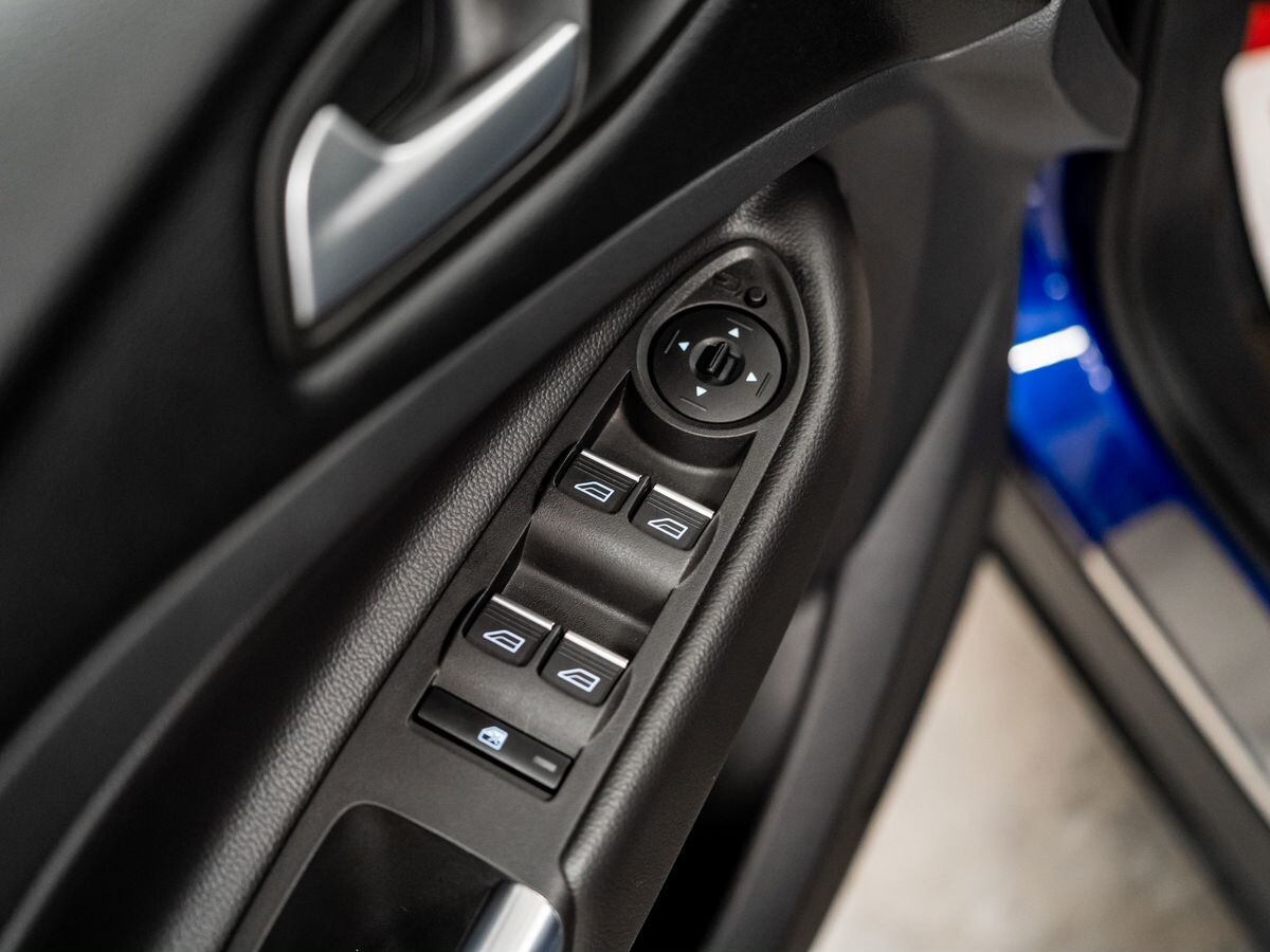 Ford Kuga 2019 - фото автомобиля