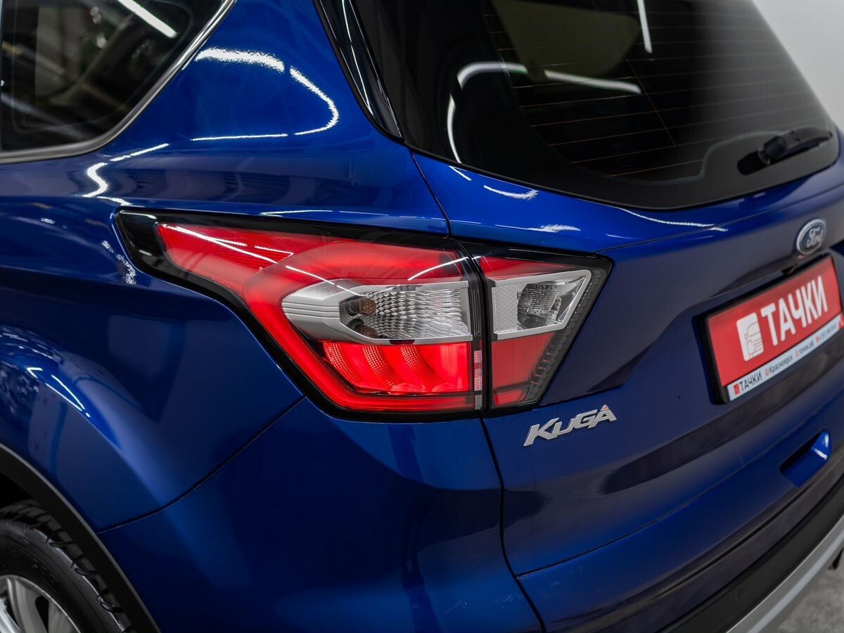 Ford Kuga 2019 - фото автомобиля