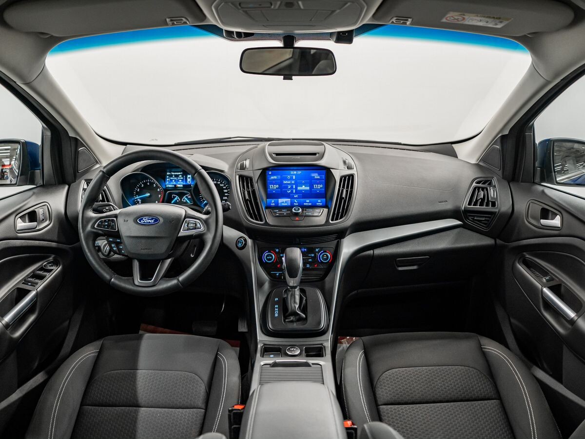 Ford Kuga 2019 - фото автомобиля