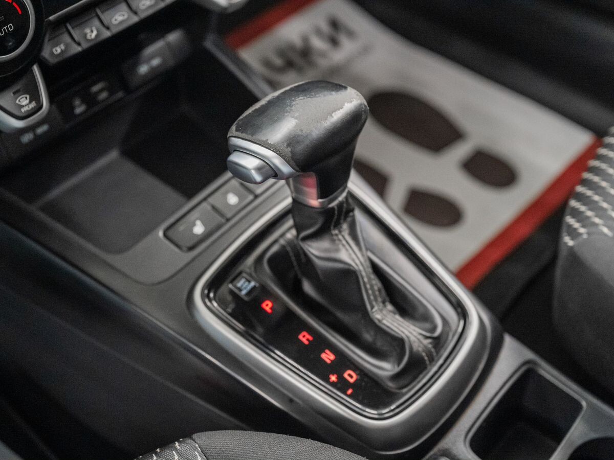 Kia Rio 2019 - фото автомобиля