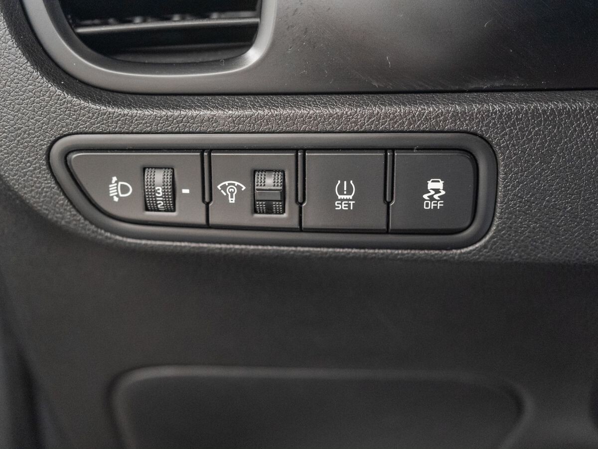 Kia Rio 2019 - фото автомобиля