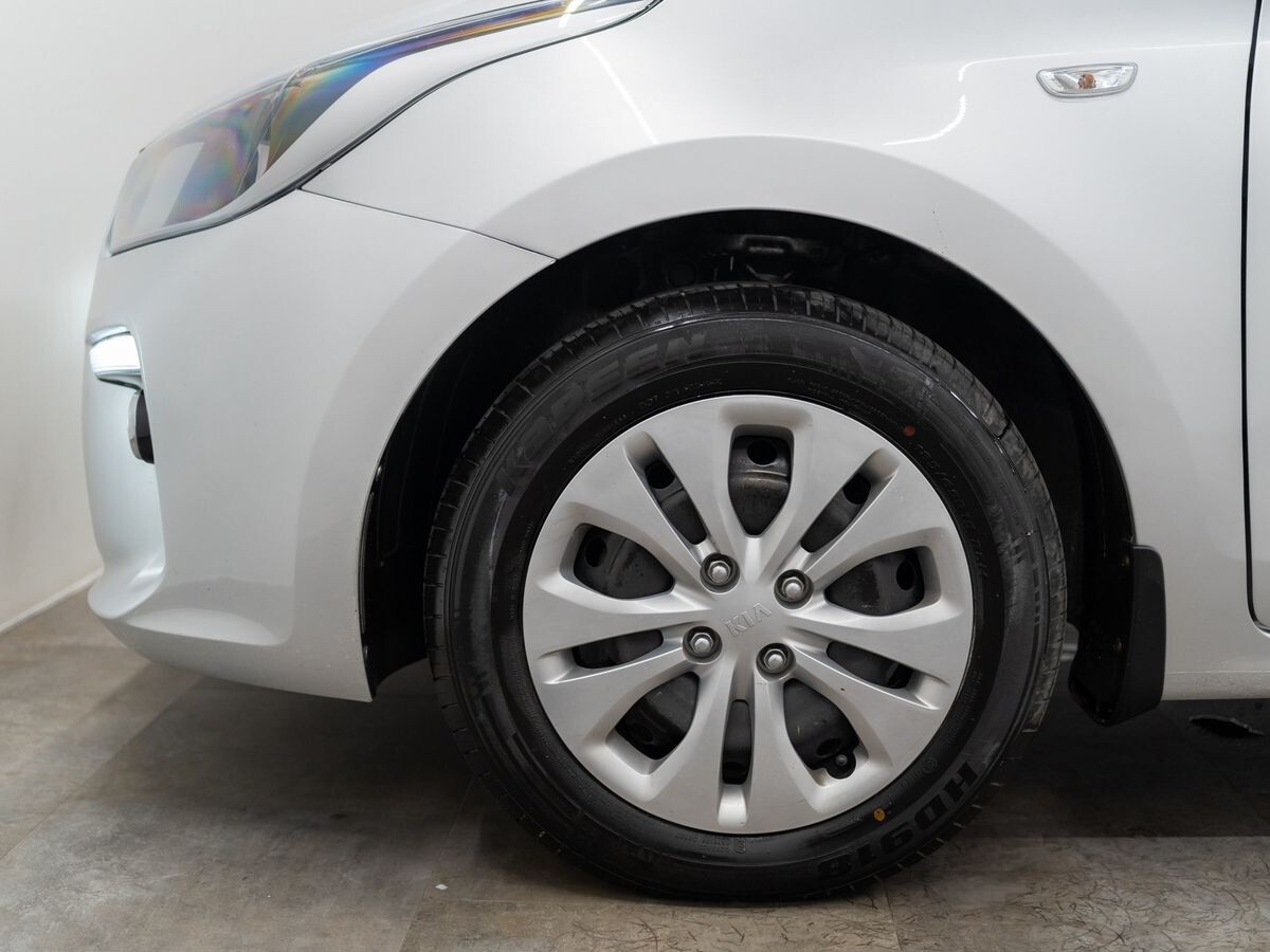 Kia Rio 2019 - фото автомобиля
