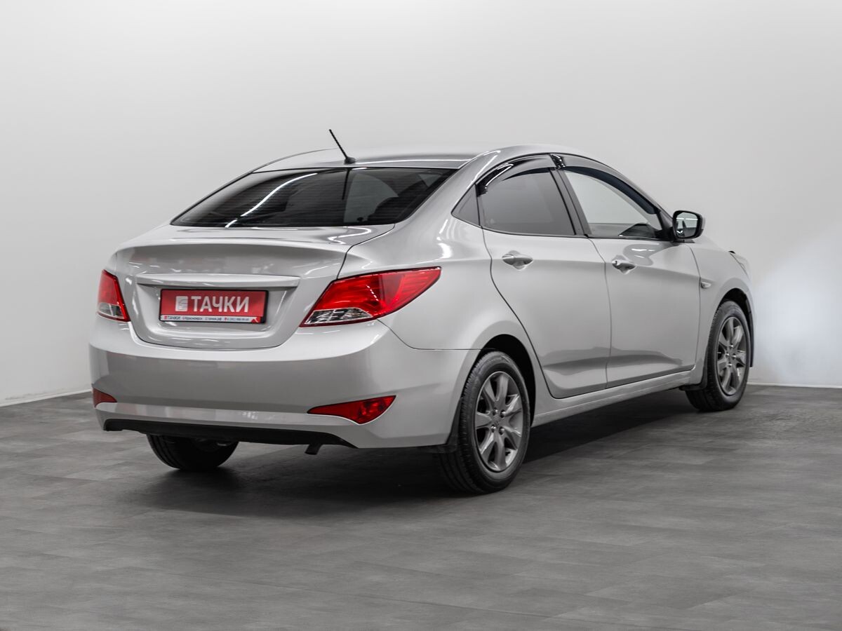 Hyundai Solaris 2016 - фото автомобиля