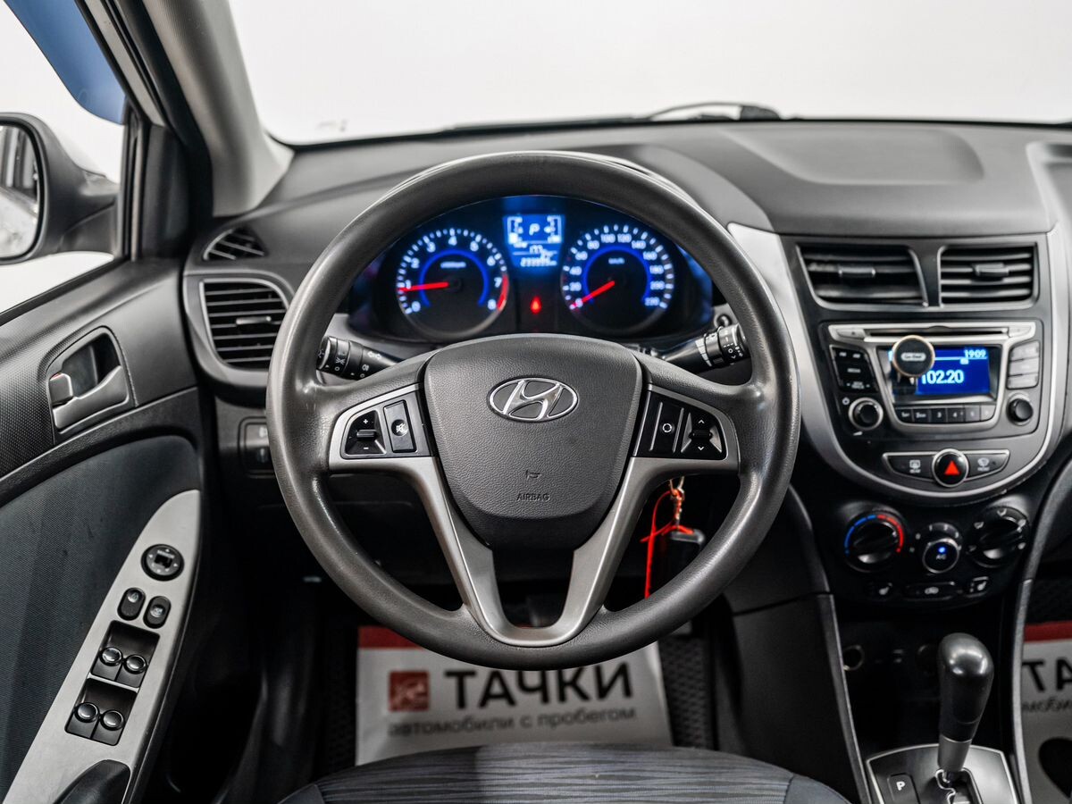 Hyundai Solaris 2016 - фото автомобиля