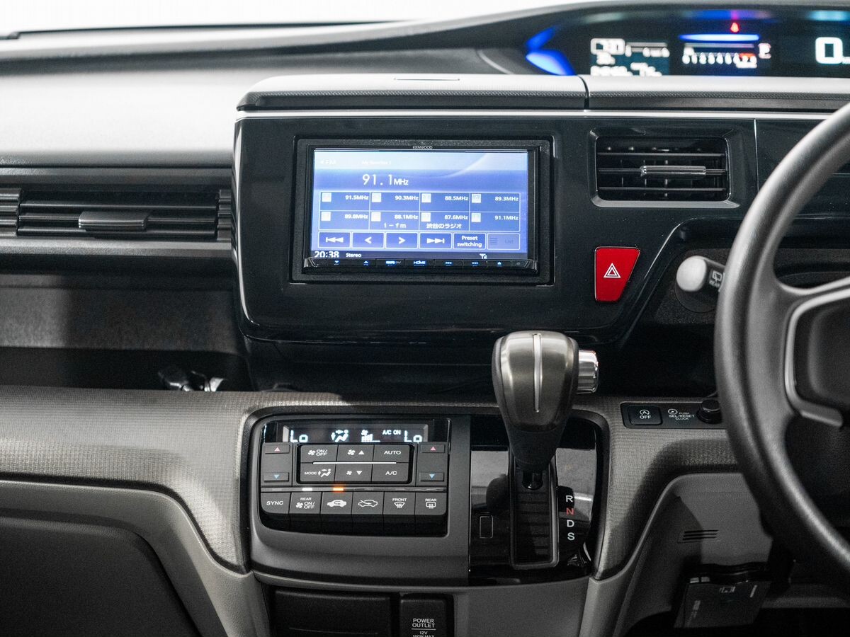 Honda Stepwgn 2017 - фото автомобиля