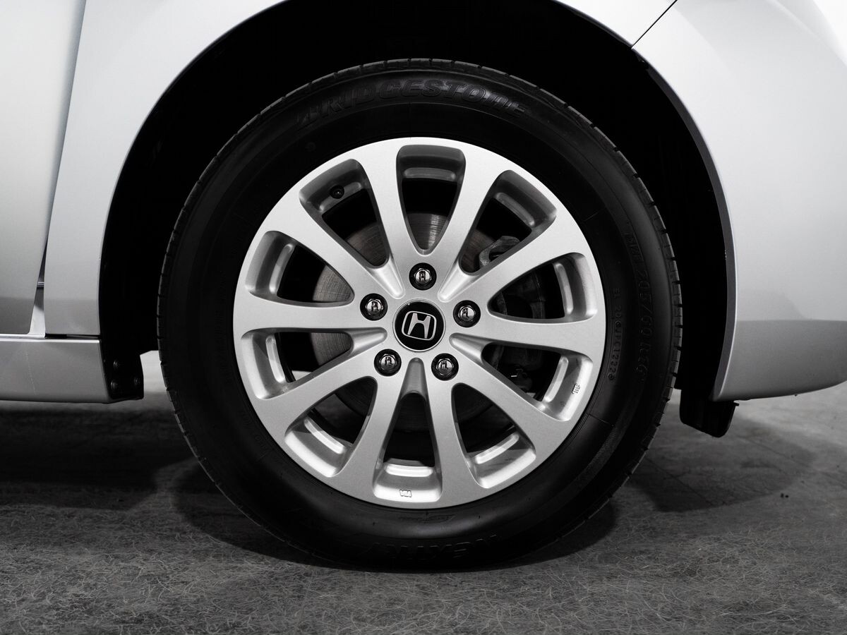 Honda Stepwgn 2017 - фото автомобиля