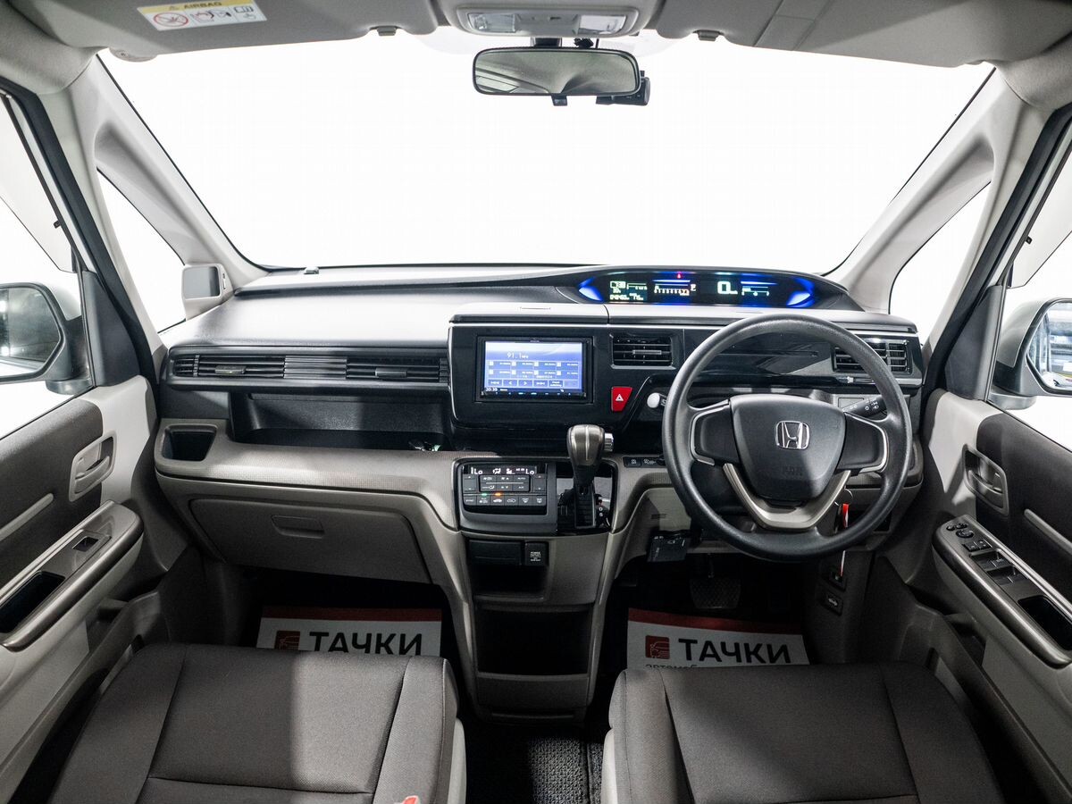 Honda Stepwgn 2017 - фото автомобиля