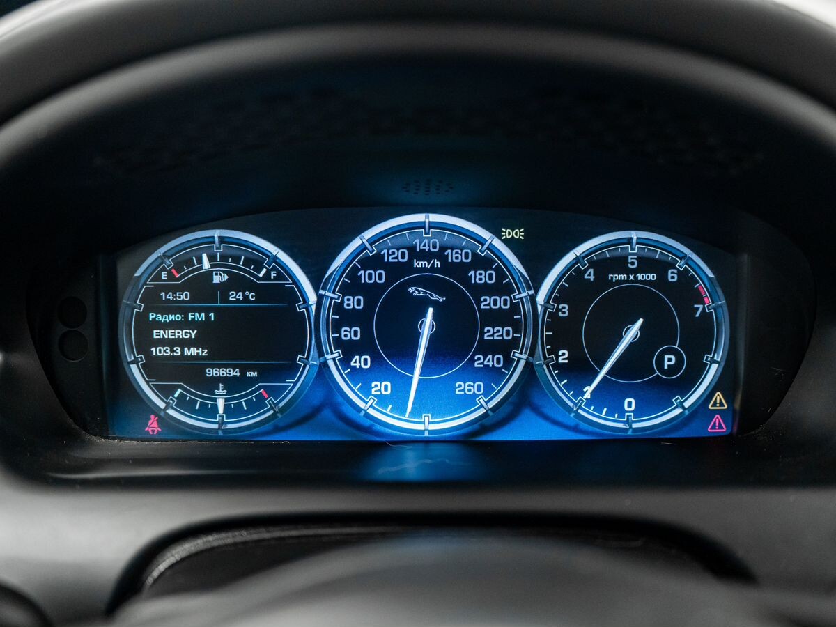 Jaguar XJ 2013 - фото автомобиля