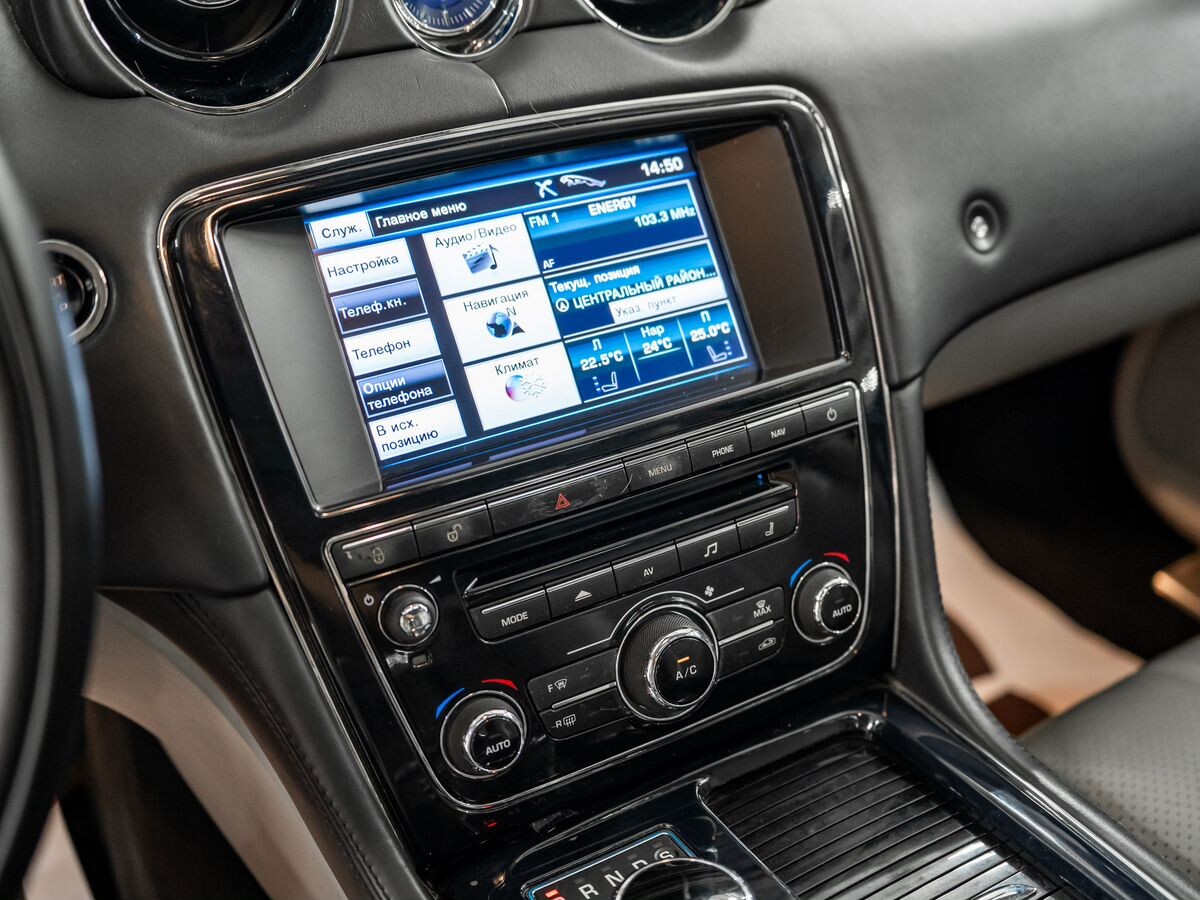 Jaguar XJ 2013 - фото автомобиля