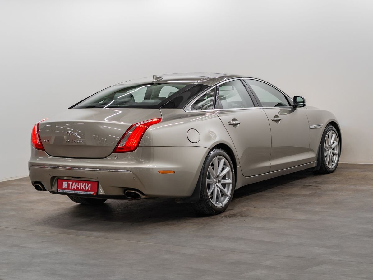 Jaguar XJ 2013 - фото автомобиля