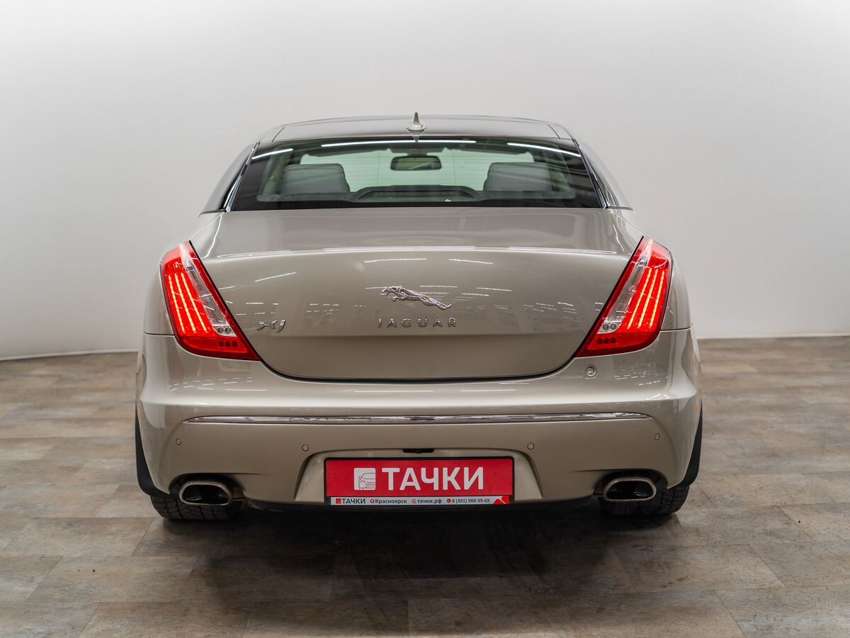 Jaguar XJ 2013 - фото автомобиля