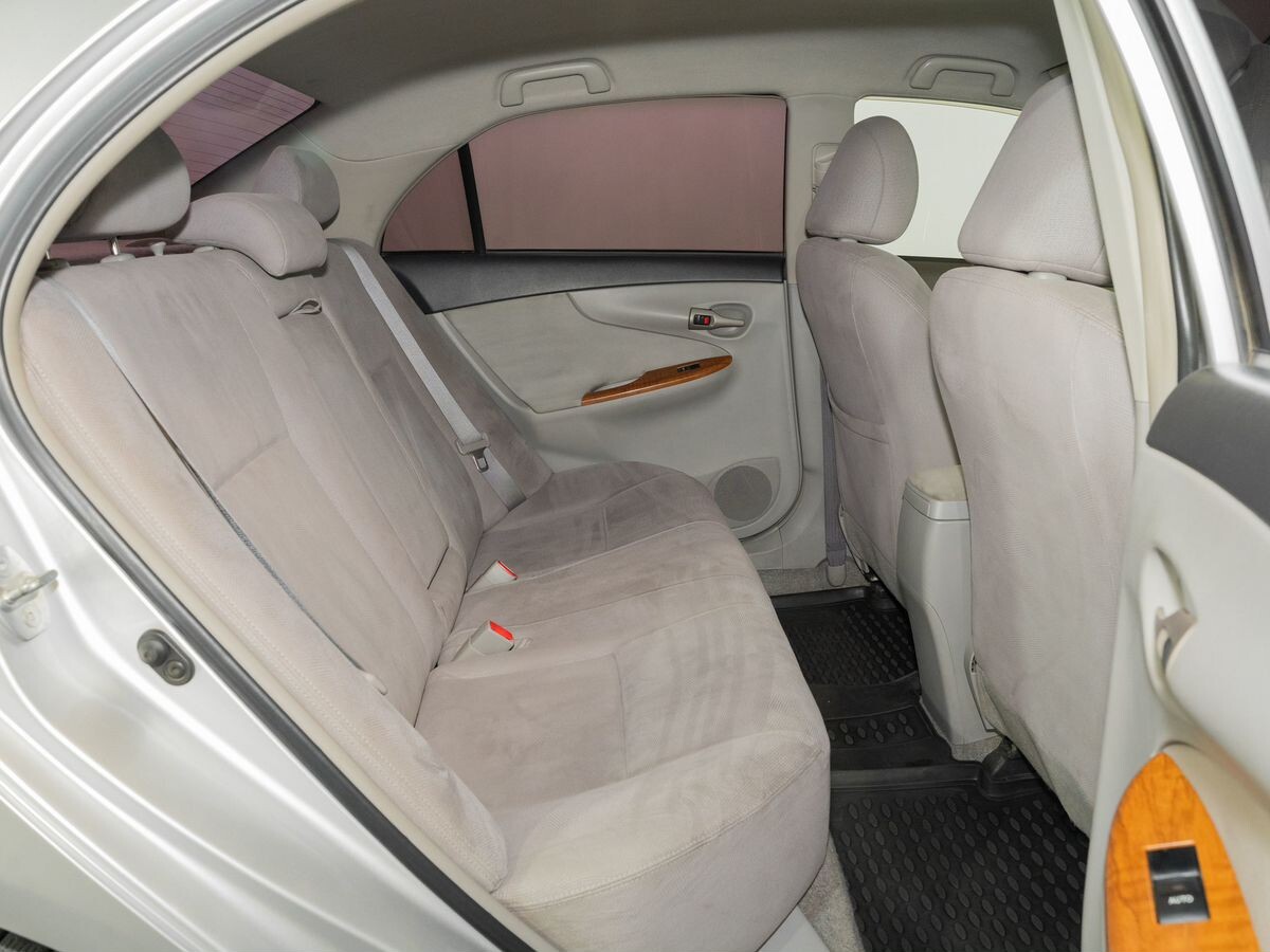 Toyota Corolla Axio 2010 - фото автомобиля