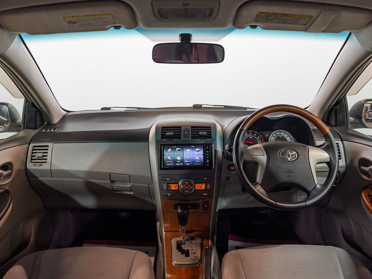 Toyota Corolla Axio 2010 - фото автомобиля