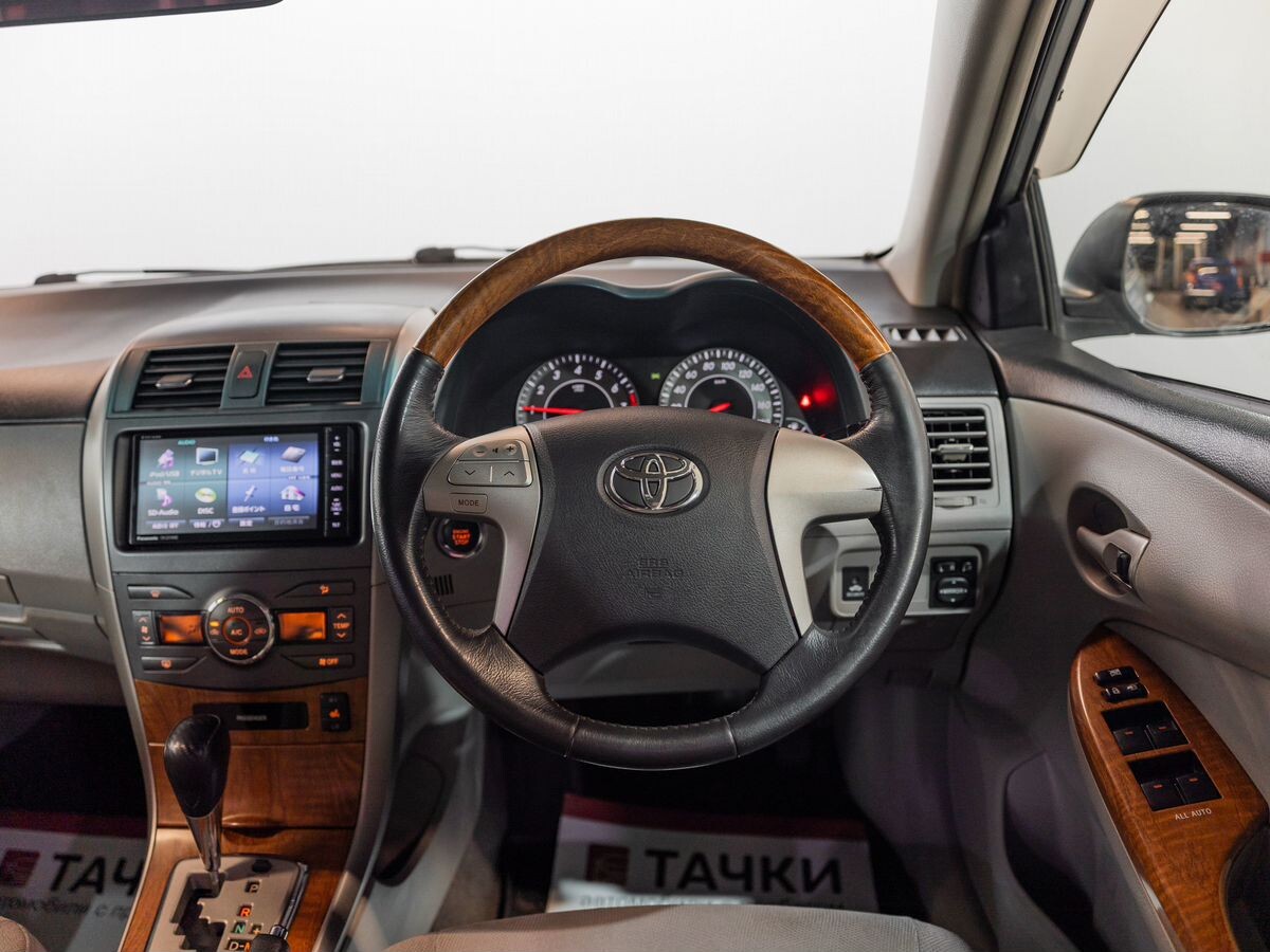 Toyota Corolla Axio 2010 - фото автомобиля