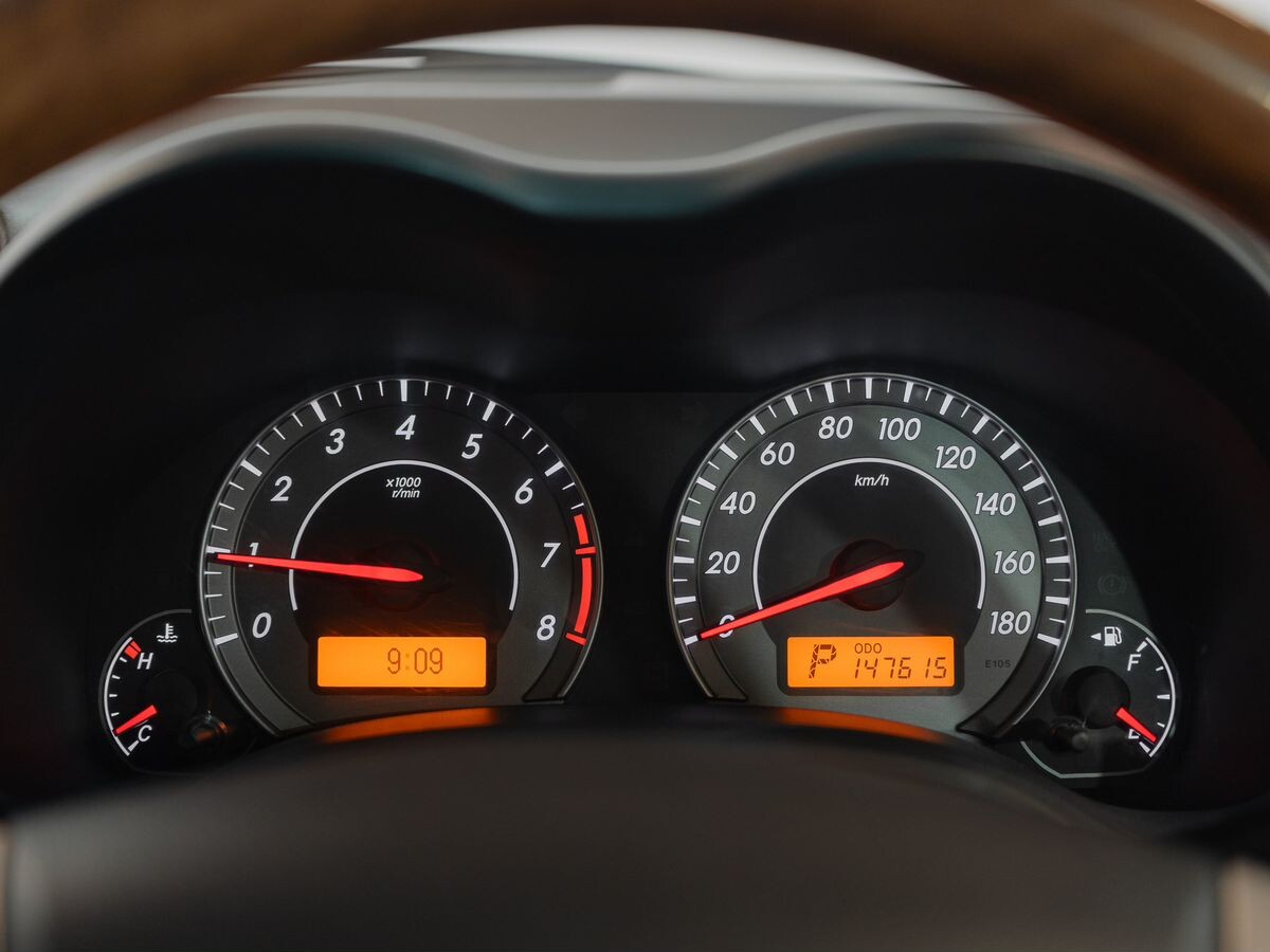 Toyota Corolla Axio 2010 - фото автомобиля
