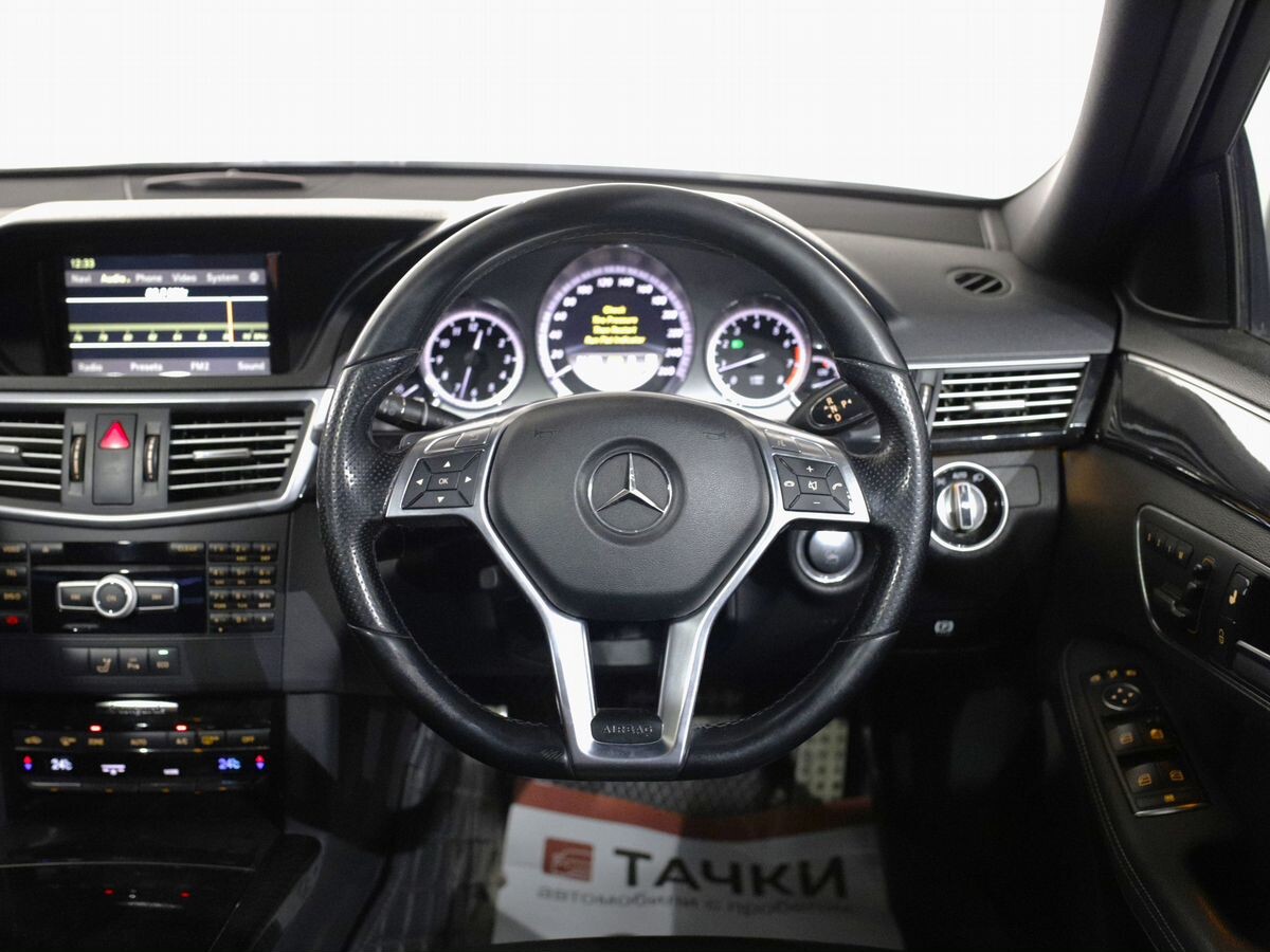 Mercedes-Benz E-Class 2011 - фото автомобиля