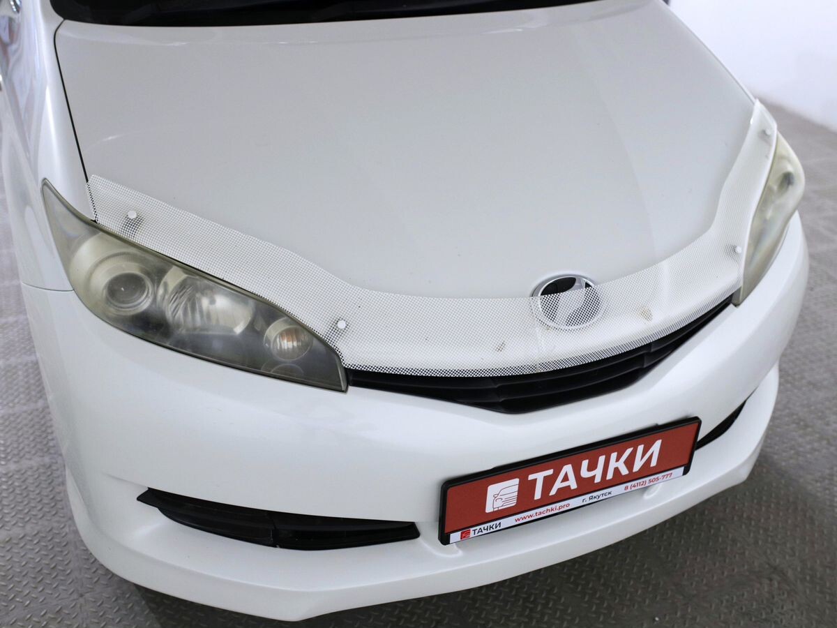 Toyota Wish 2011 - фото автомобиля