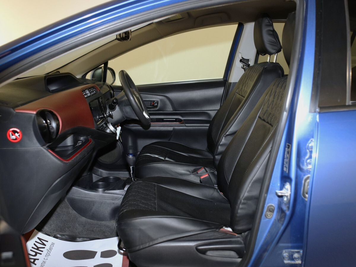 Toyota Aqua 2015 - фото автомобиля