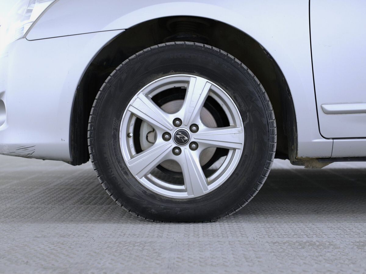 Toyota Premio 2010 - фото автомобиля