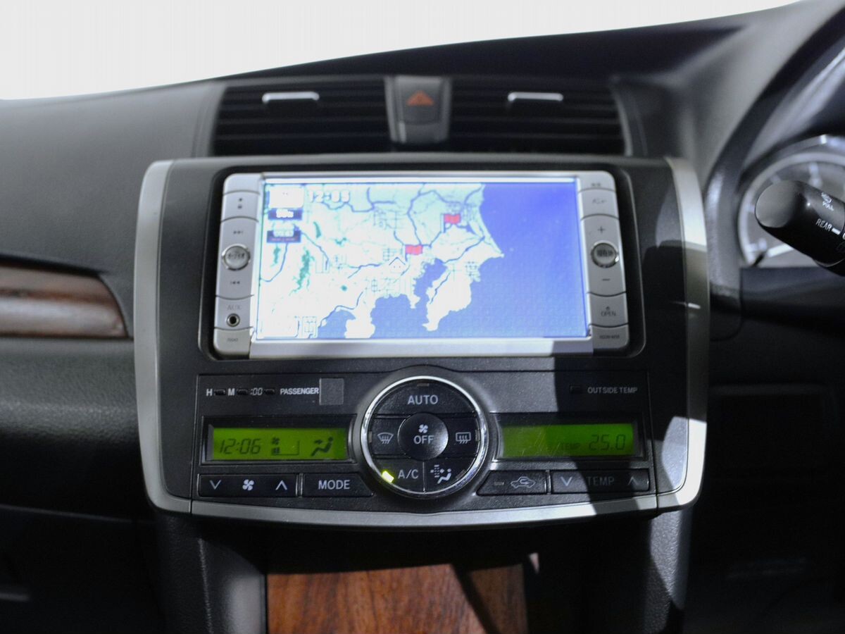 Toyota Premio 2010 - фото автомобиля